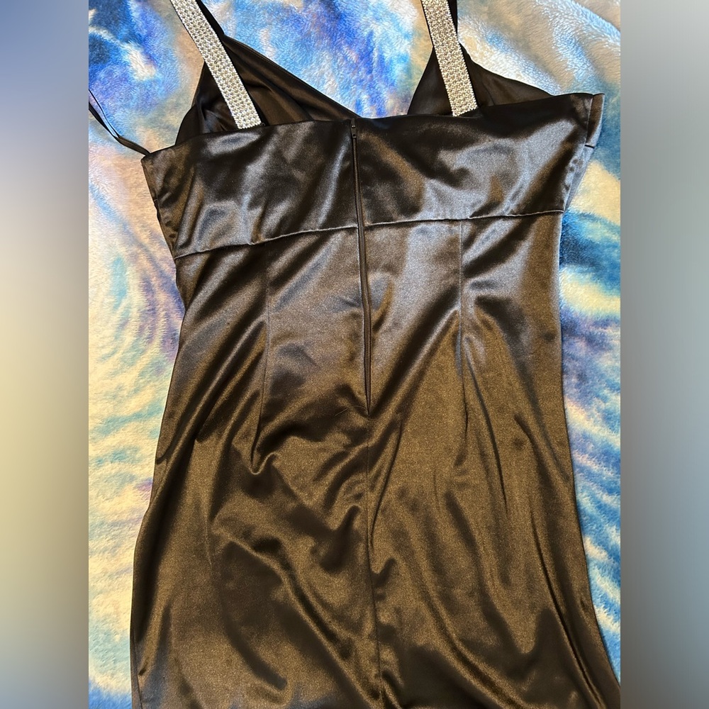 Black silk dress - Picture 2 of 2